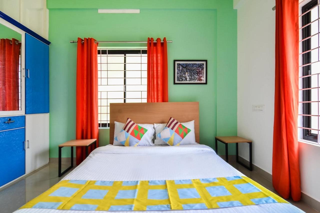 Oyo Home 81801 Akash Villa Trippapur Kültér fotó